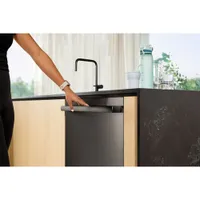 Bosch 24" 46dB Built-In Dishwasher with Third Rack (SHX5AEM4N) - Black Stainless