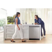 Bosch 24" 46dB Built-In Dishwasher with Third Rack (SHE5AE75N) - Stainless Steel