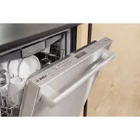 Bosch 24" 42dB Built-In Dishwasher with Third Rack (SHX78CM5N) - Stainless Steel