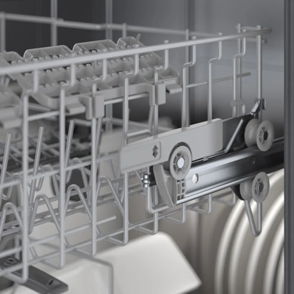 Bosch 24" 46dB Built-In Dishwasher with Third Rack (SHS53CM2N) - White