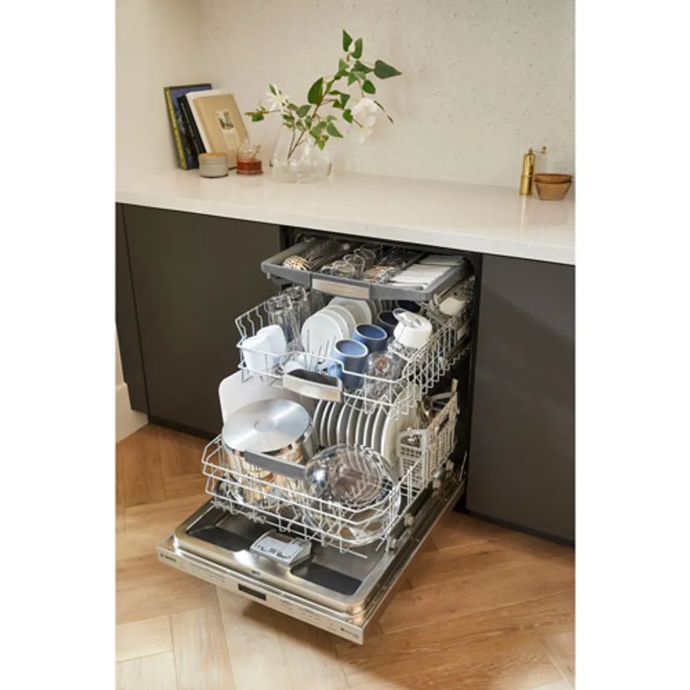 Bosch 24" 42dB Built-In Dishwasher with Third Rack (SHP78CM5N) - Stainless Steel