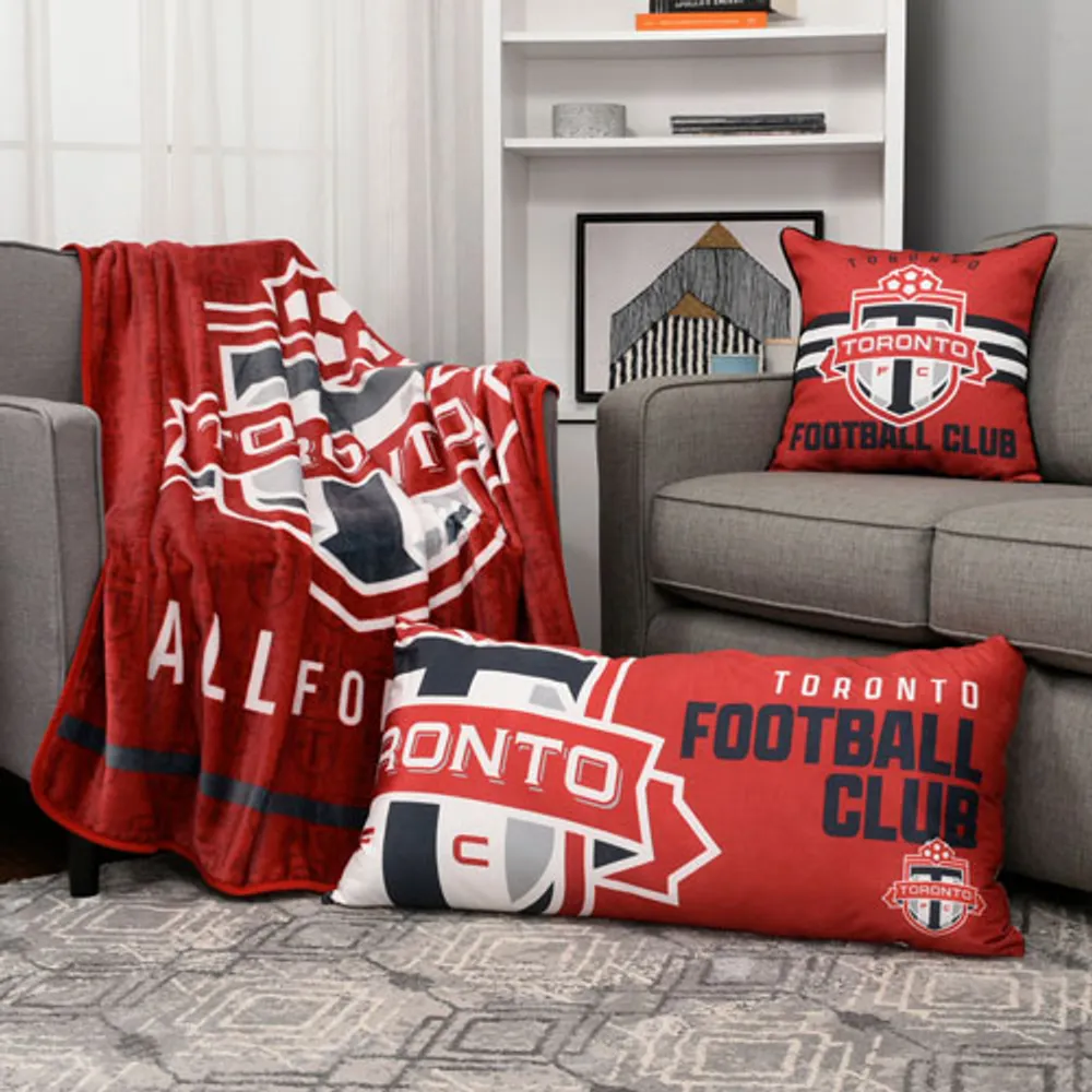 Coussin décoratif en velours de 18 po de MLS - Toronto FC