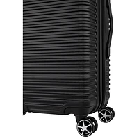 SWISSGEAR Elegance 3-Piece Hard Side 4-Wheeled Expandable Luggage Set - Black