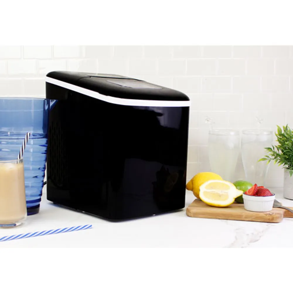 Koolatron 26 lb. Freestanding Ice Maker (KIM26B) - Black