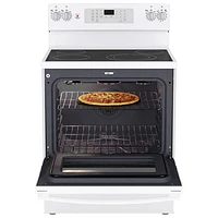 Cuisinière électrique autonome avec convection à ventilateur et friture à l'air 5 pi³ 30 po de GE (JCB830DVWW) - Blanc