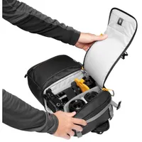 Sac bandoulière SL250AWII de Lowepro pour appareil photo numérique (LP37335) - Noir