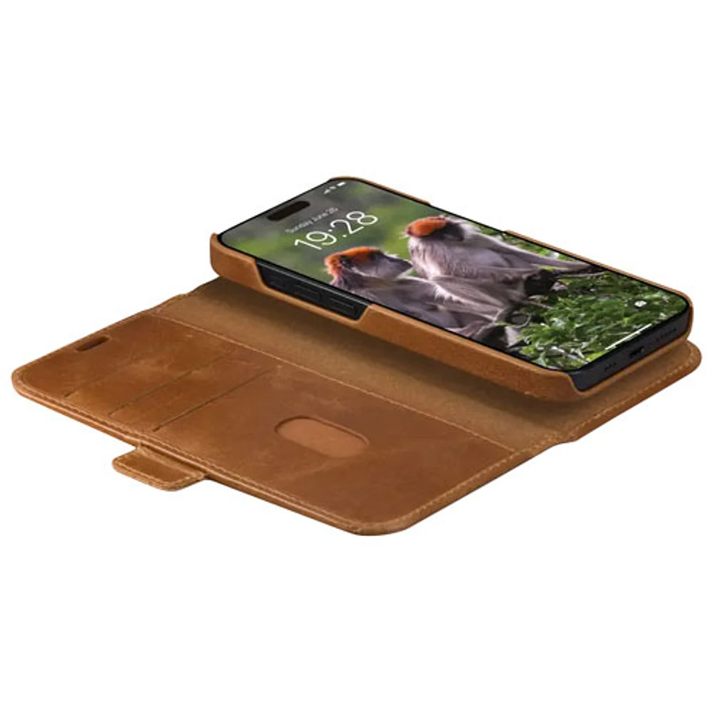 Dbramante1928 Lynge 2-in-1 Wallet Case for iPhone 15 - Tan