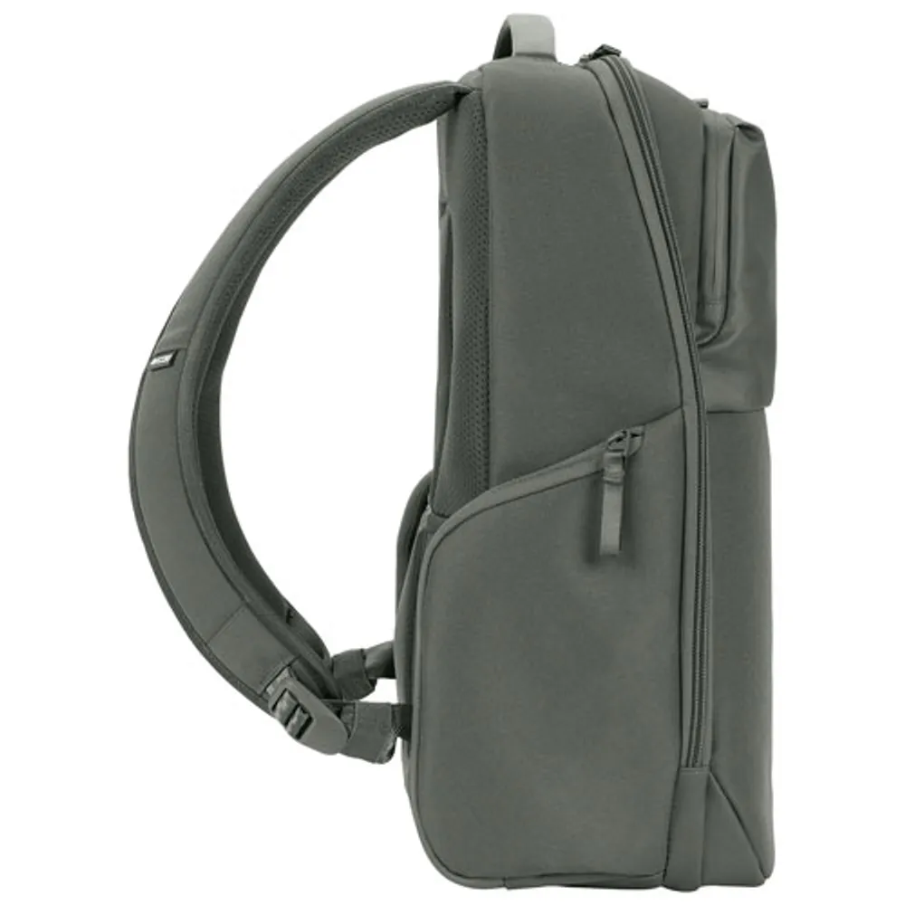 Incase Design A.R.C 16" Laptop Day Backpack - Smoked Ivy