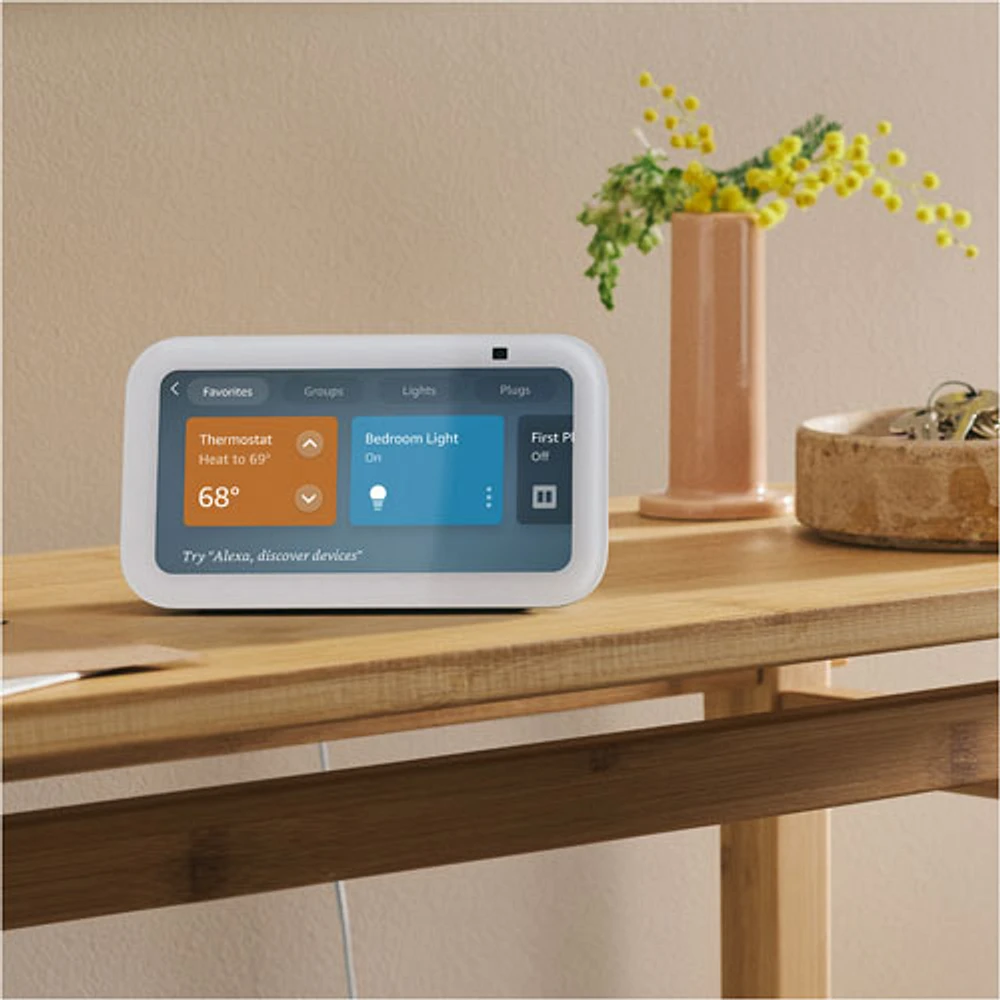 Amazon Echo Show 5 (3rd Gen) Smart Display with Alexa - Glacier White