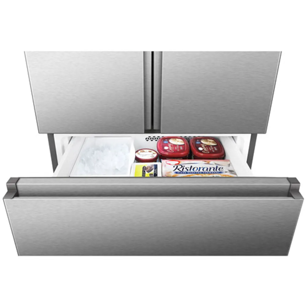 Réfrigérateur à congélateur inférieur 21,1 pi³ 31,5 po avec distributeur de glaçons de Hisense (RF22B3FSE) - Inox