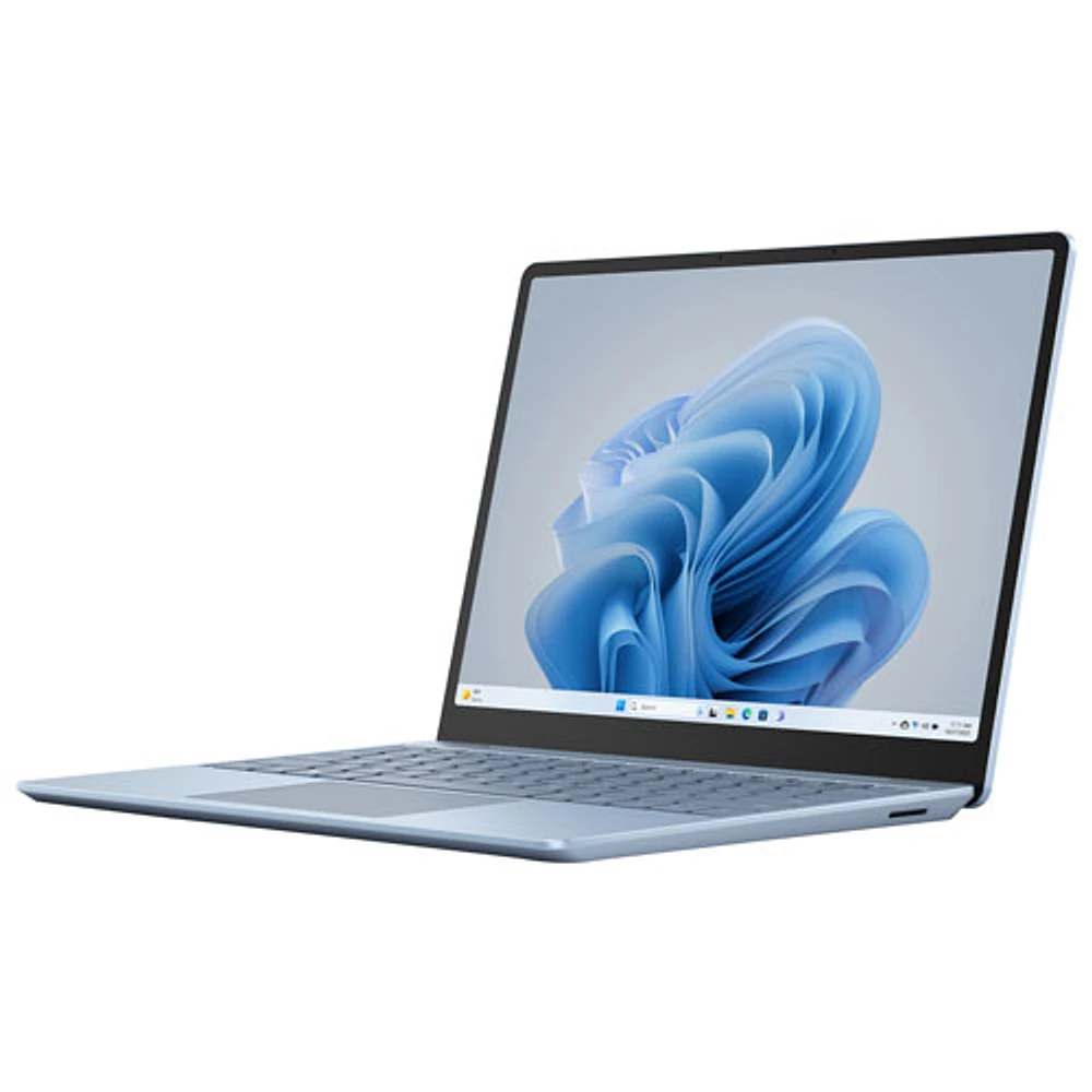 Surface Laptop Go 3 à écran tactile de 12,45 po de Microsoft - Bleu glacier (i5-1235U d'Intel/SSD 256 Go/RAM 8 Go)