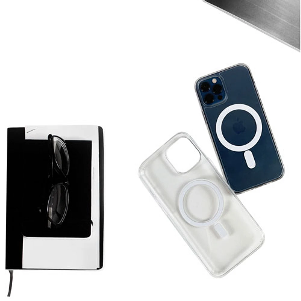 Étui rigide ajusté de TUFF8 avec MagSafe pour iPhone 15/14/13 - Transparent