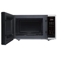 Panasonic 1.1 Cu. Ft. Microwave (NNSB55LS) - Black