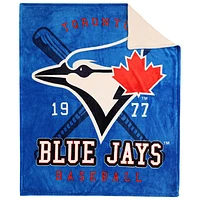 Jeté en sherpa de polyester moelleux de la MLB - 50 x 60 po - Blue Jays de Toronto