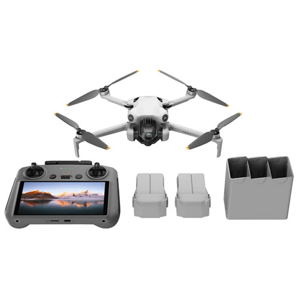 Ensemble Fly More Plus avec drone quadricoptère Mini 4 Pro de DJI, manette et écran intégré