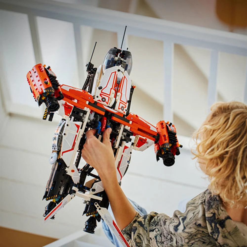 LEGO Technic : Le vaisseau spatial lourd VTOL LT81 - 1365 piÃ¨ces (42181)