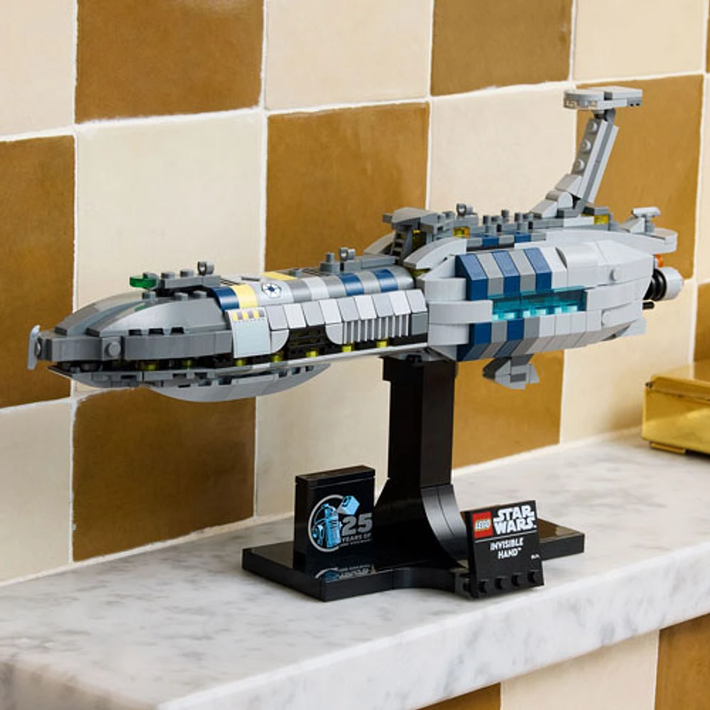 LEGO Star Wars: Invisible Hand Starship - 557 Pieces (75377)