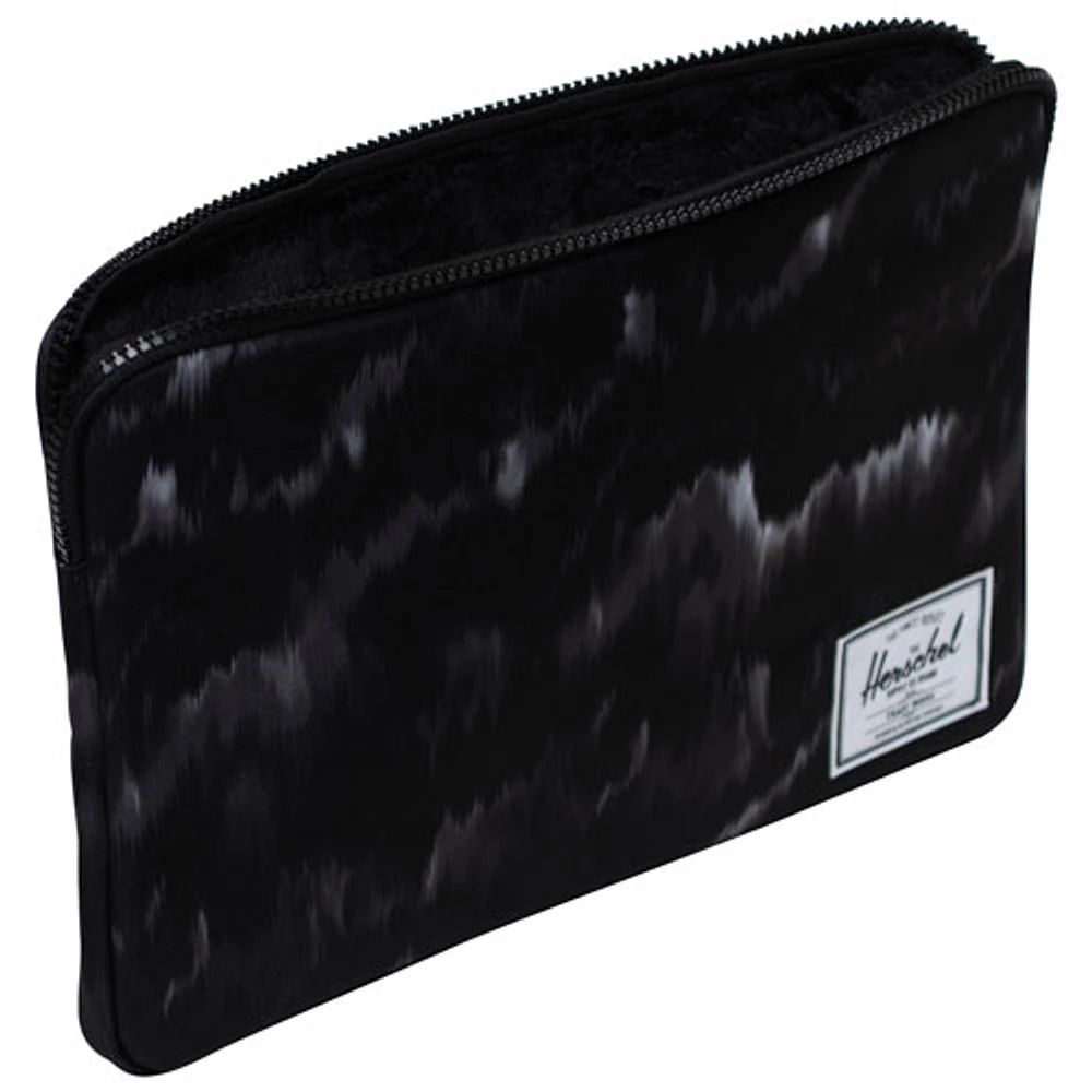 Herschel Supply Co. Anchor 15" MacBook Sleeve - Blurred Ikat Black