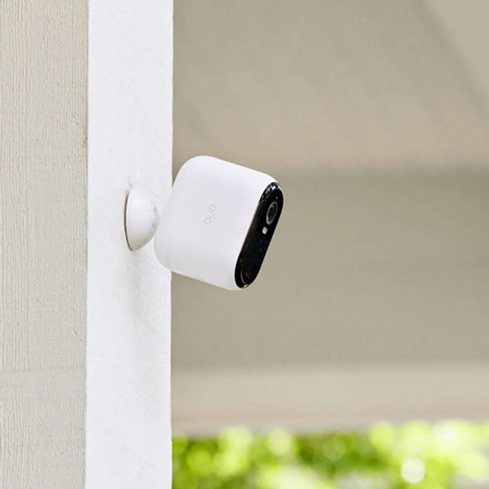 Arlo Essential XL Wire-Free Indoor/Outdoor HD Security Camera (2nd Generation) - 3 Pack - White - Only at Best Buy