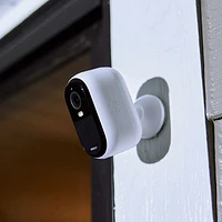 Arlo Essential Wire-Free Indoor/Outdoor 2K Security Camera (2nd Generation) - 2 Pack - White