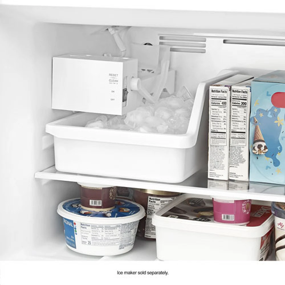 Insignia 28" 14.2 Cu. Ft. Top Freezer Refrigerator (NS-RTM14WH5-C) - White - Only at Best Buy