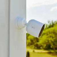 Caméra de surveillance d'intérieur/d'extérieur sans fil 2K Pro 5S d'Arlo - Ensemble de 3 - Blanc - Exclusivité de Best Buy