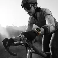 Apple Watch Ultra 2 (GPS + Cellular) avec boîtier de 49 mm en titane et bracelet Alpin olive par TELUS - Grand - Financement mensuel