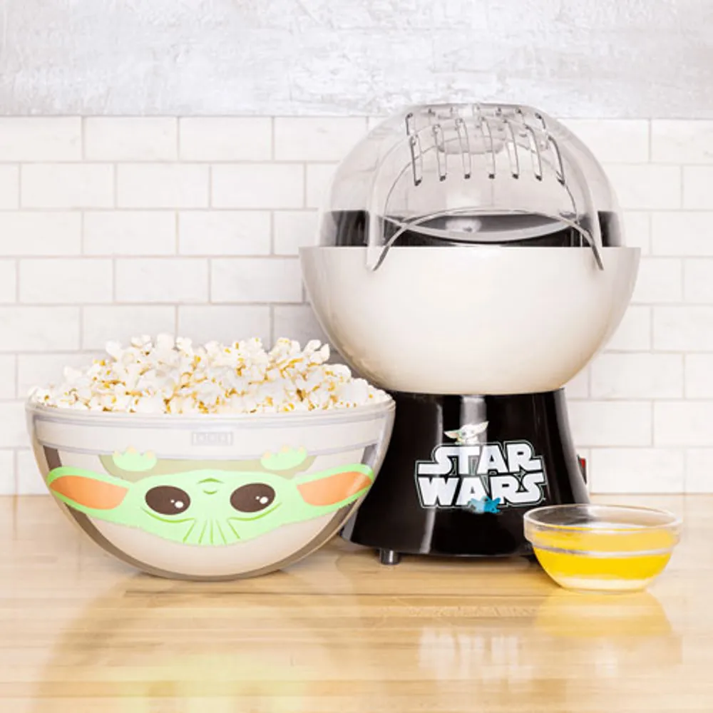 Uncanny Brands Star Wars Grogu Popcorn Maker