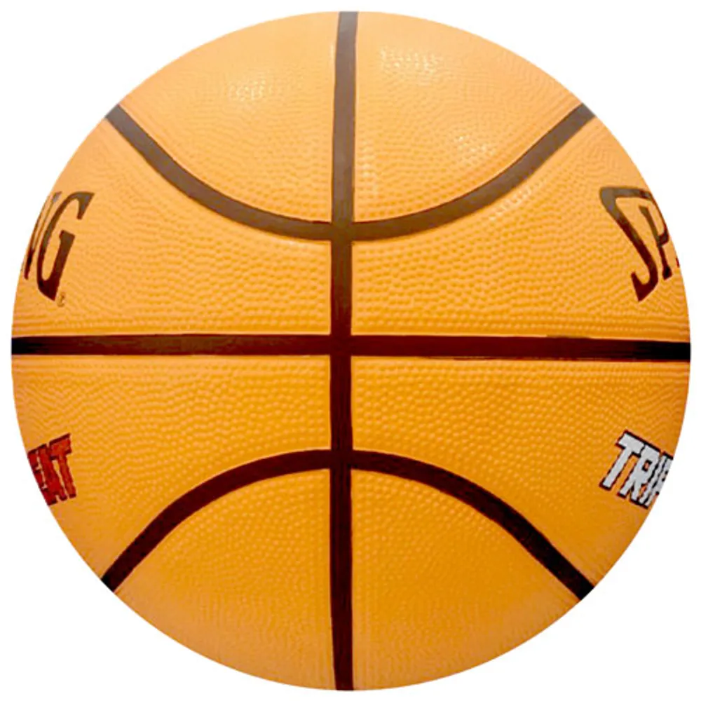 Ballon de basketball en caoutchouc Triple Threat de taille 7 (29,5 po) de Spalding - Orange