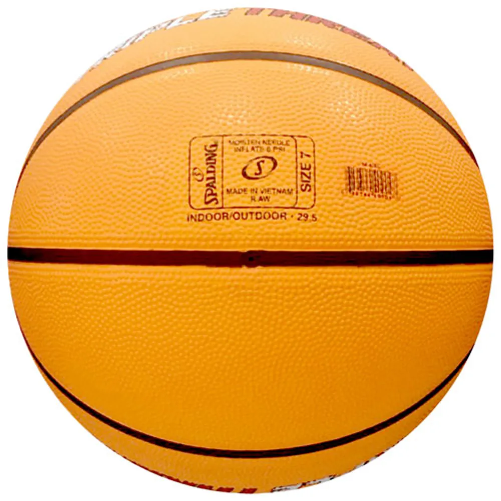 Ballon de basketball en caoutchouc Triple Threat de taille 7 (29,5 po) de Spalding - Orange