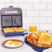 Uncanny Brands Star Wars Mando & Grogu 2-Slice Waffle Maker