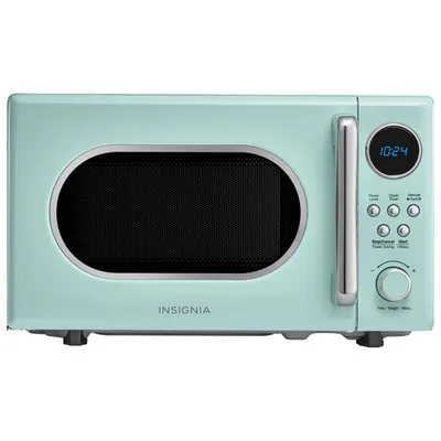 Insignia Retro 0.7 Cu. Ft. Retro Compact Microwave (NS-MW7RM5-C) - Mint - Only at Best Buy