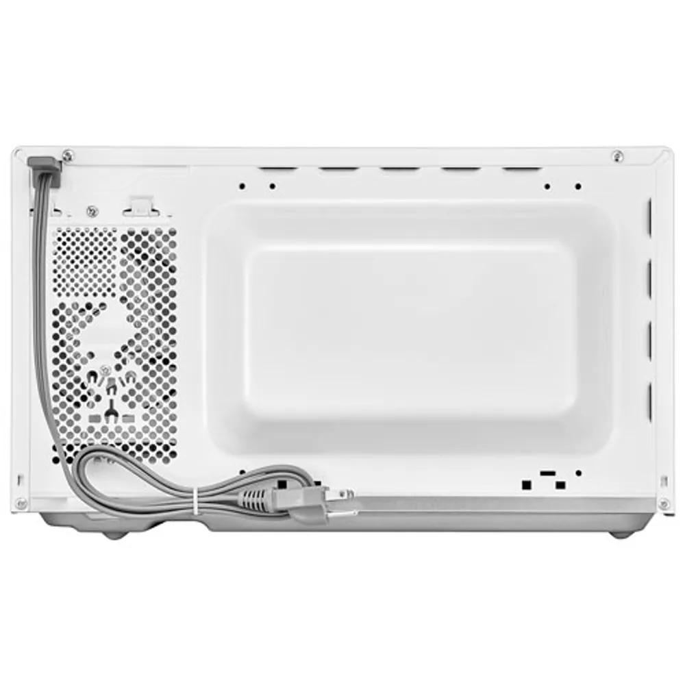 Insignia 0.7 Cu. Ft. Microwave (NS-MW7WH5-C) - White - Only at Best Buy