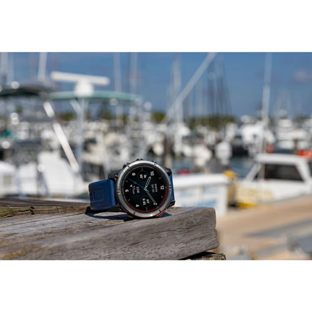 Montre intelligente nautique Bluetooth de 47 mm Quatix 7 Pro de Garmin - Bleu marine