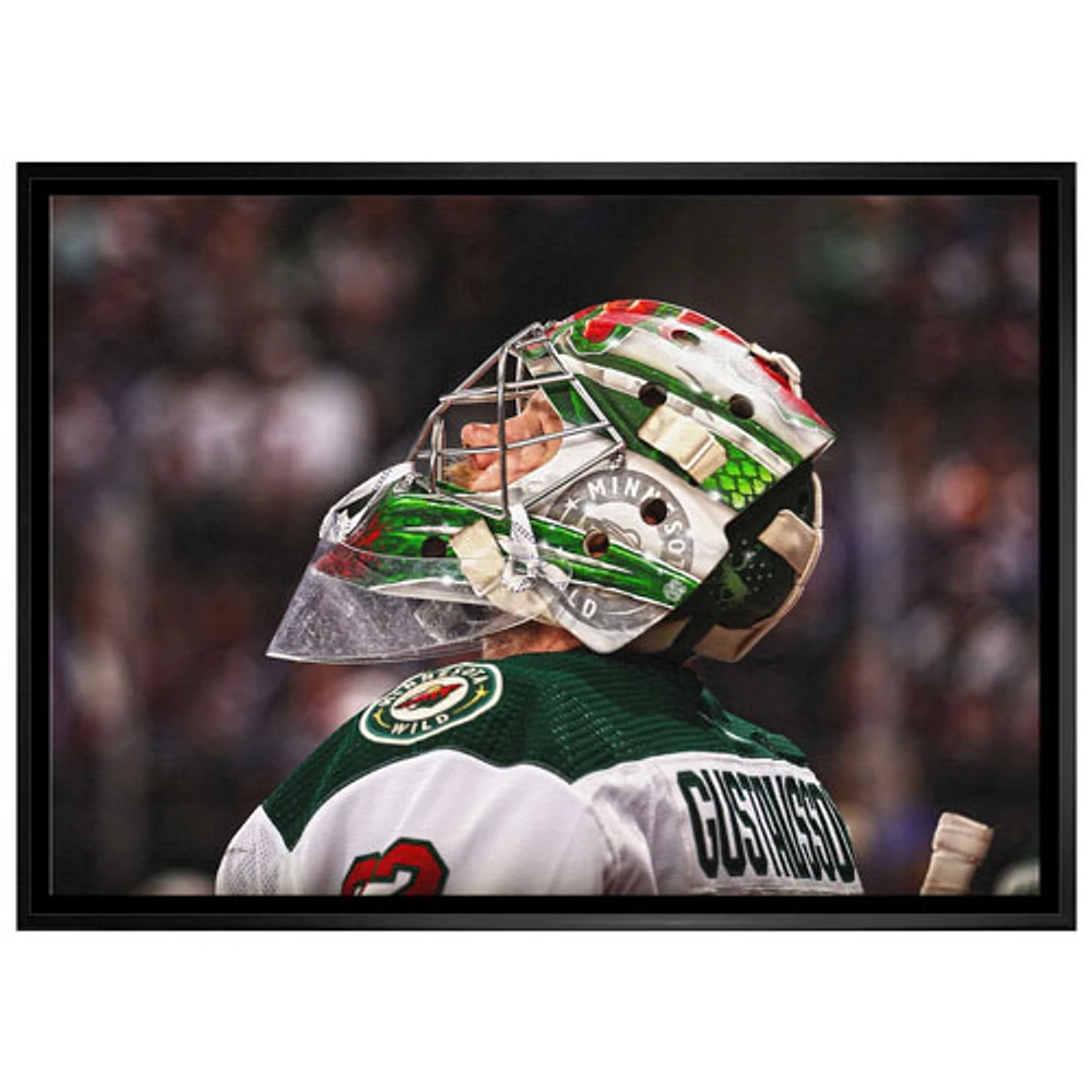 Frameworth - Minnesota Wild : Toile encadrée de Filip Gustavsson regardant vert le haut (31 x 22 po)