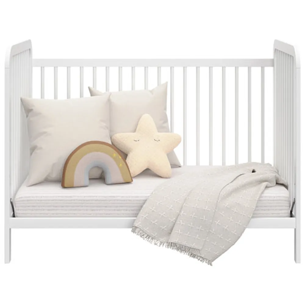 Storkcraft Pasadena 3-in-1 Convertible Crib