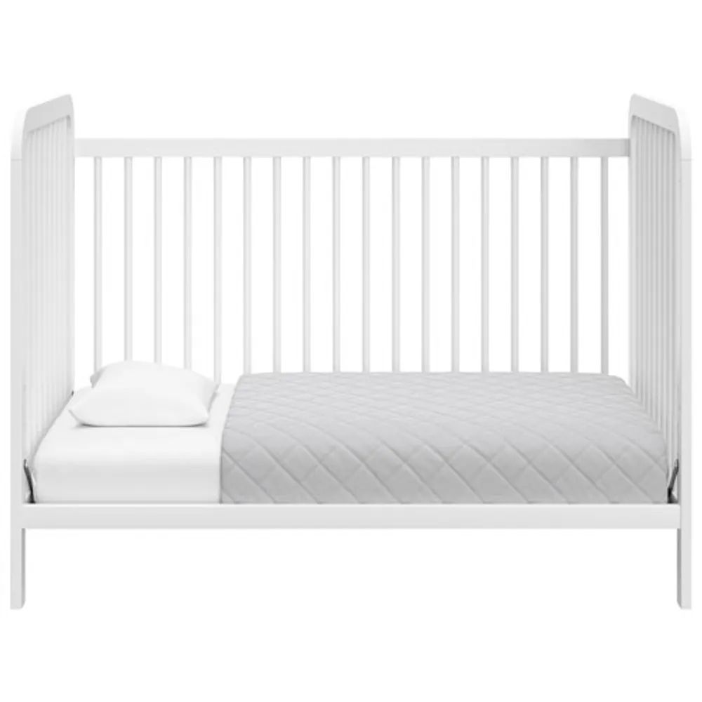 Storkcraft Pasadena 3-in-1 Convertible Crib