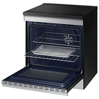 Cuisinière électrique encastrable à induction avec convection véritable 6,3 pi³ 30 po BESPOKE de Samsung (NSI6DG9500SRAC) - Acier inoxydable