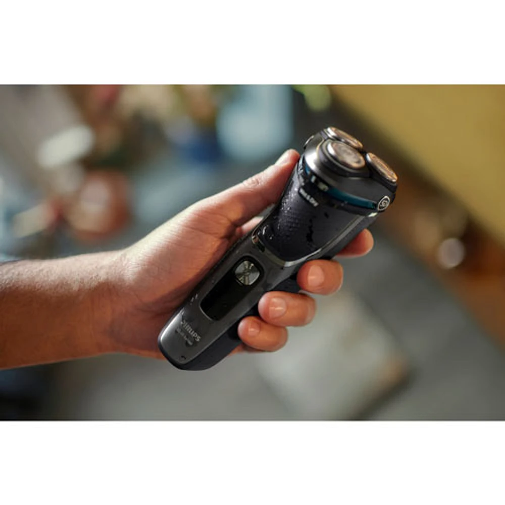 Philips Series 3300 Wet & Dry Electric Shaver (S3343/13) - Dark Black