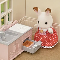 Ensemble de jeu Premier chalet douillet au toit rouge de Calico Critters