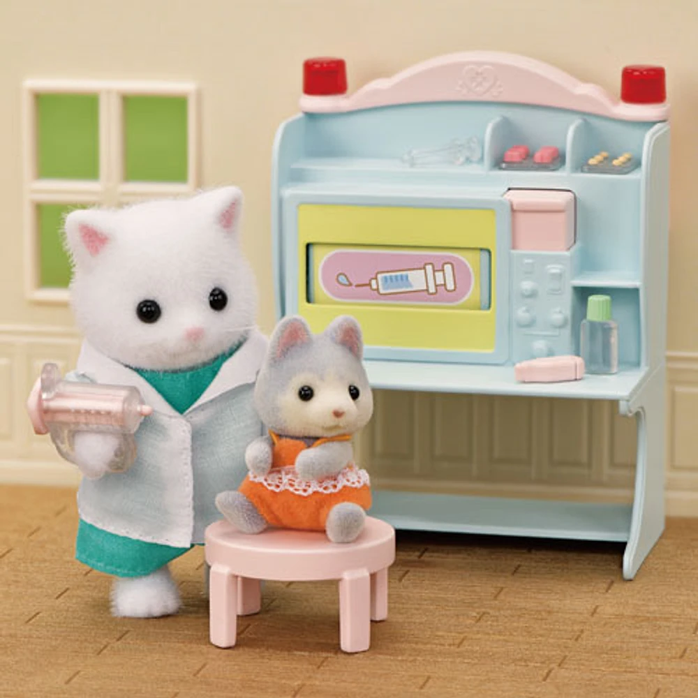 Calico Critters Village Doctor Starter Playset