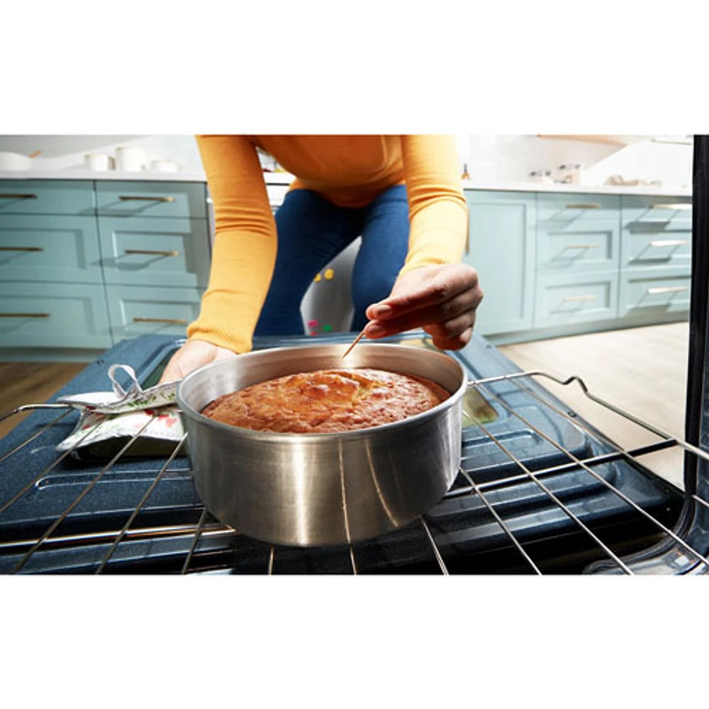 Cuisinière électrique autonome à 5 éléments avec four autonettoyant 5,3 pi³ 30 po série 3 de Whirlpool (YWFES3330RW) - Blanc