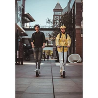 Refurbished (Good) - Segway Ninebot KickScooter MAX G30LP Electric Scooter (350W Motor / 40km Range / 30km/h Top Speed) - Grey