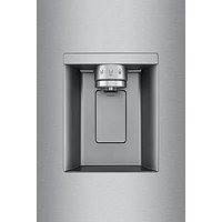 Réfrigérateur à deux portes 20,2 pi³ 33 po avec distributeur de glaçons de LG (LF20C6330S) - Inox