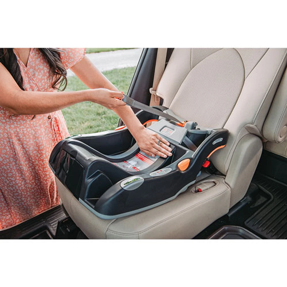 Chicco Keyfit 30 Cleartex Rear-facing Infant Car Seat - Black/Charcoal Grey