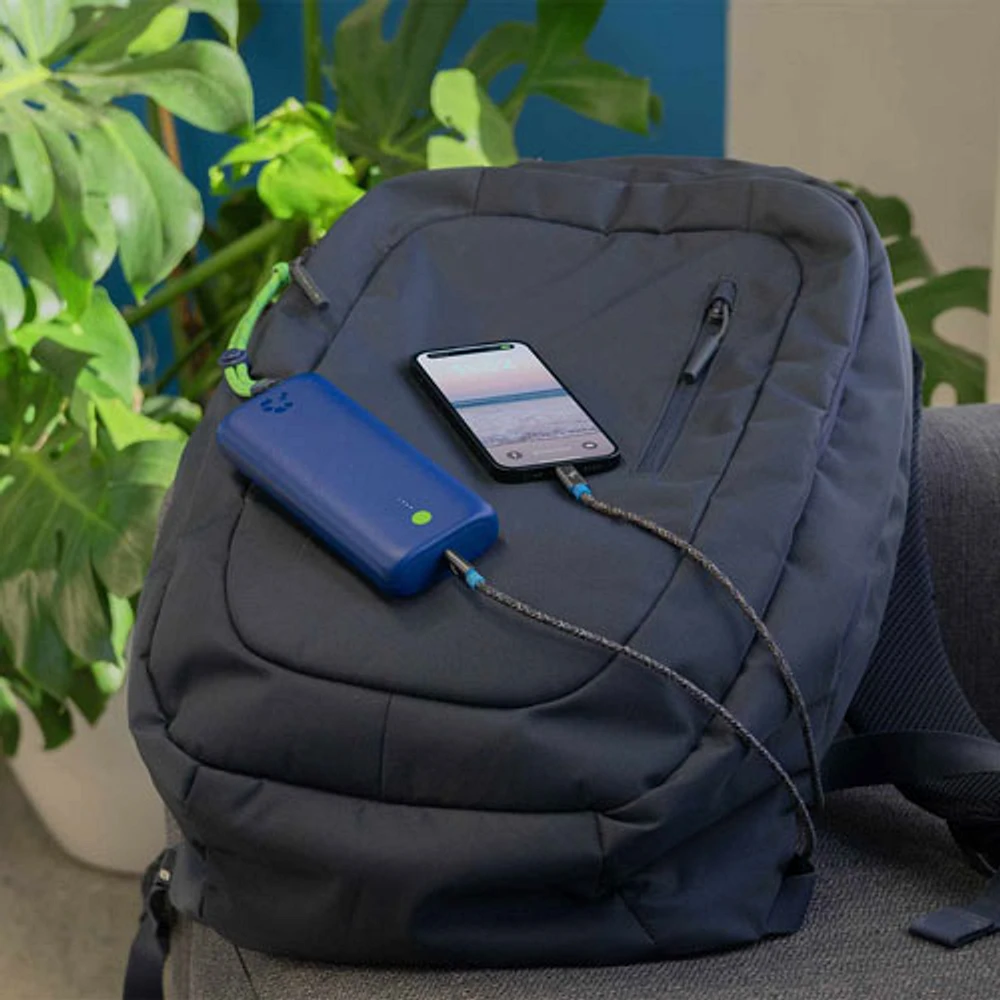 Chargeur portable à recharge rapide Champ Pro 20 000 mAh 65 W PD de Nimble - Bleu foncé nébuleuse