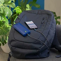 Chargeur portable à recharge rapide Champ Pro 20 000 mAh 65 W PD de Nimble - Bleu foncé nébuleuse