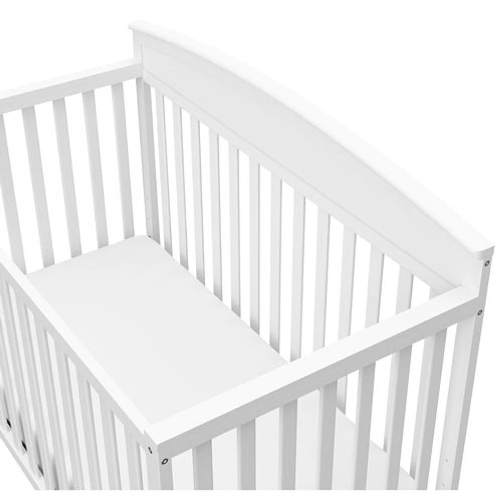 Graco Benton 5-in-1 Convertible Crib