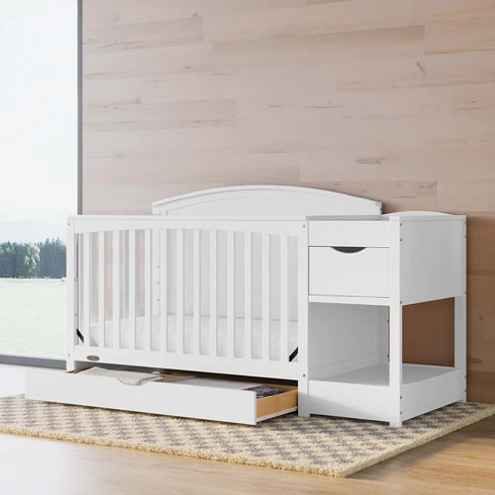 Graco Bellwood 5-in-1 Convertible Crib & Changing Table with Drawer