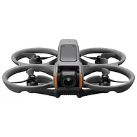 Ensemble Fly More avec drone quadricoptère Avata 2 de DJI, casque Goggles et manette